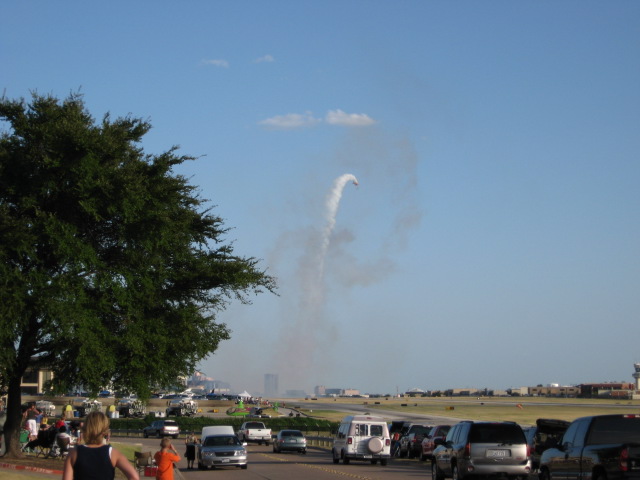 617x456 pixels (83K)